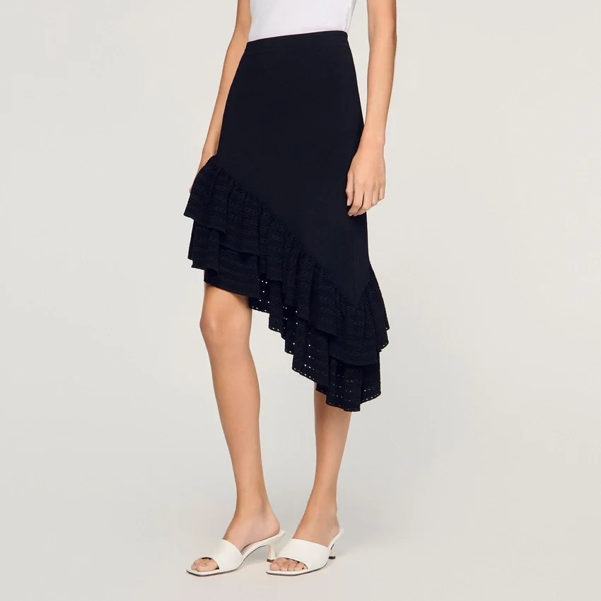 Asymmetrical knit skirt Asymmetrical knit skirt