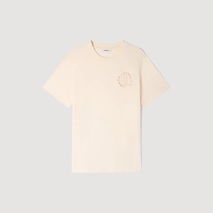 Cotton crochet flower T-shirt Cotton crochet flower T-shirt