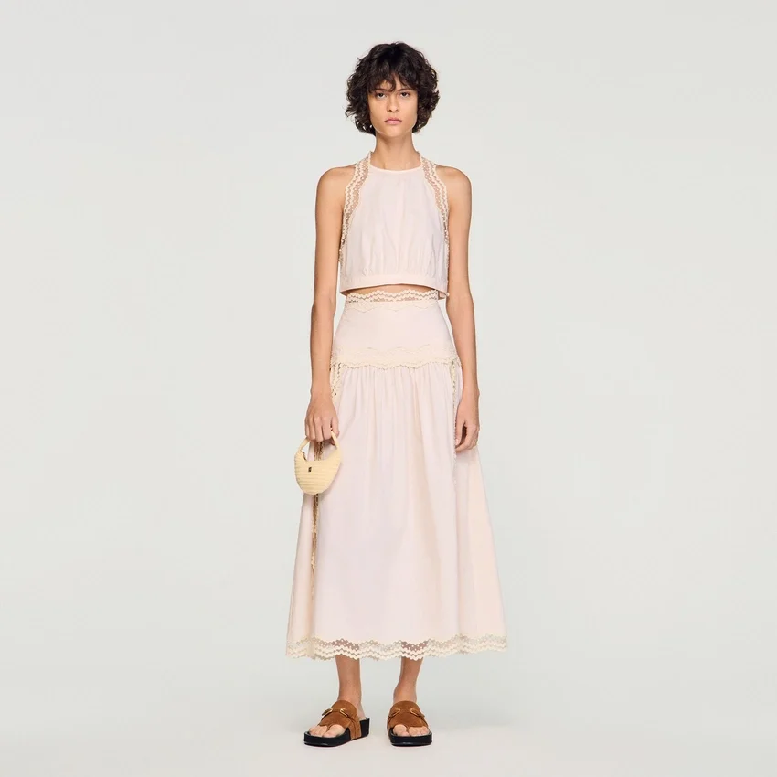 Cotton crop top with lace trim Cotton crop top with lace trim