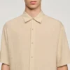 Crinkled-effect shirt with shark collar Crinkled-effect shirt with shark collar