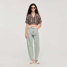 Cropped bandana print shirt