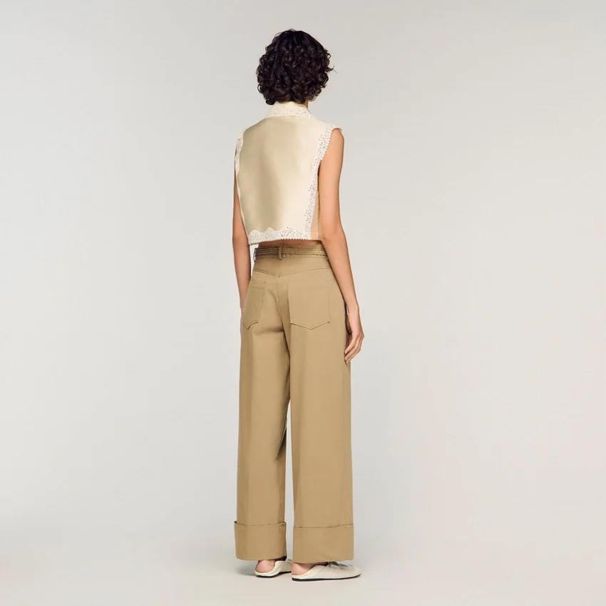 Cropped shirt with lace details Cropped shirt with lace details