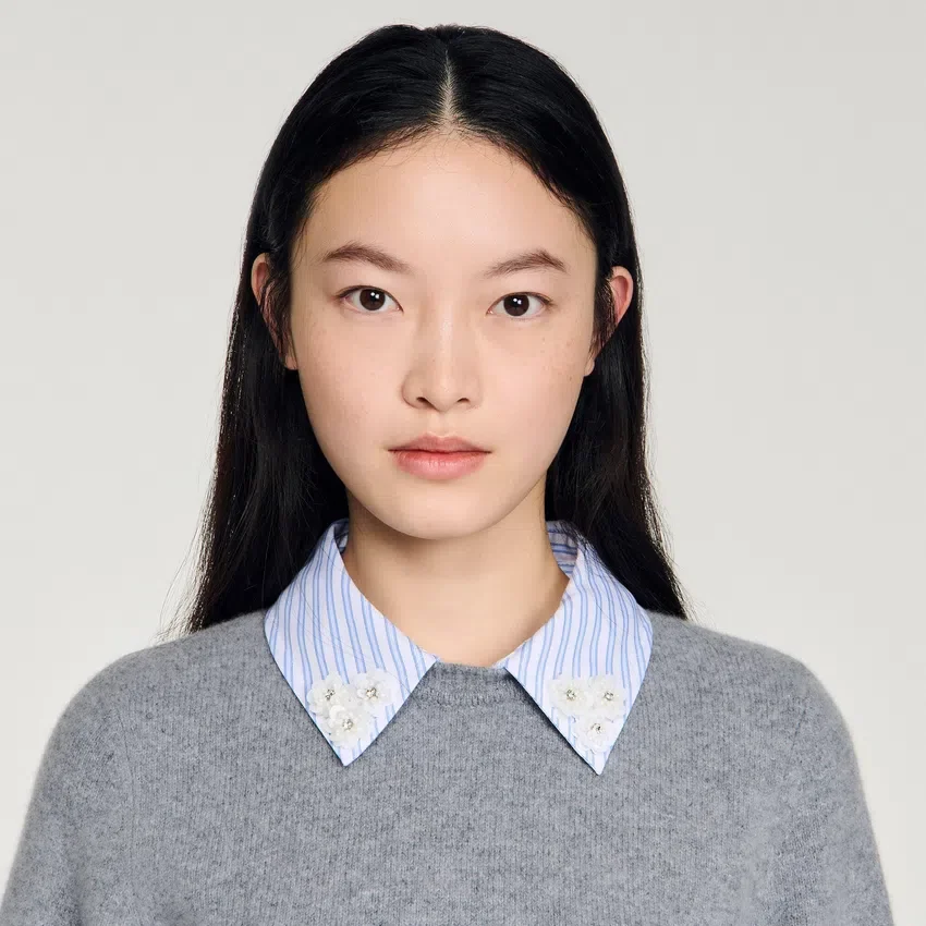 Detachable collar wool sweater Detachable collar wool sweater