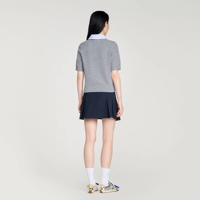 Detachable collar wool sweater Detachable collar wool sweater