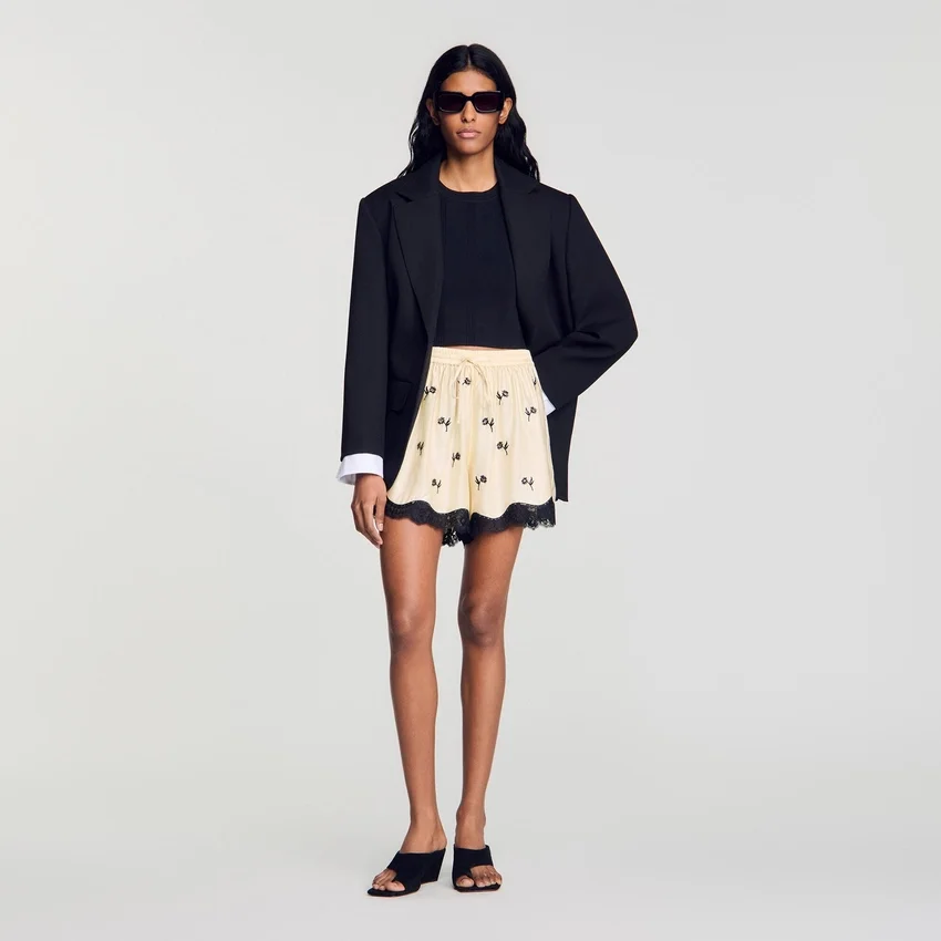 Floral embroidered shorts Floral embroidered shorts