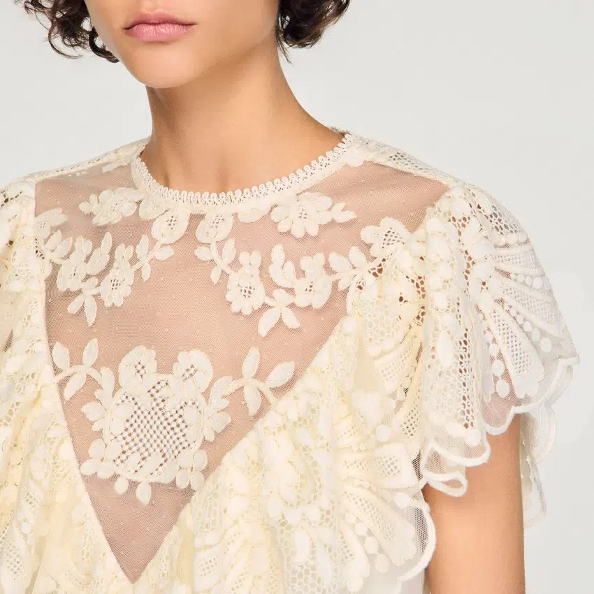 Floral guipure crop top Floral guipure crop top