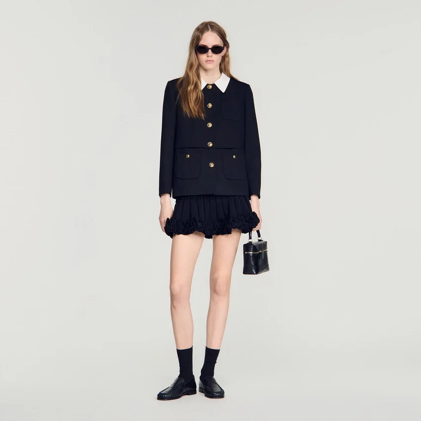 Jacket with removable contrast collar Jacket with removable contrast collar