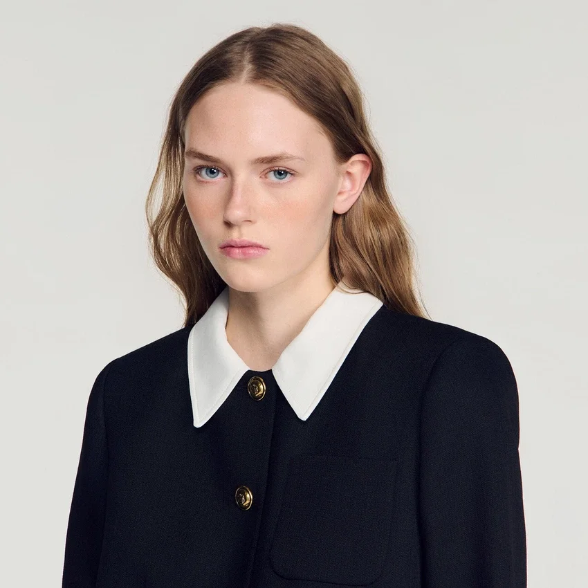 Jacket with removable contrast collar Jacket with removable contrast collar