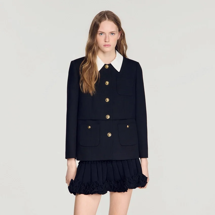 Jacket with removable contrast collar Jacket with removable contrast collar