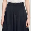 Long high-waisted pleated shorts Long high-waisted pleated shorts