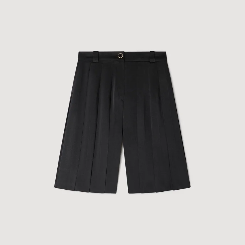 Long high-waisted pleated shorts Long high-waisted pleated shorts