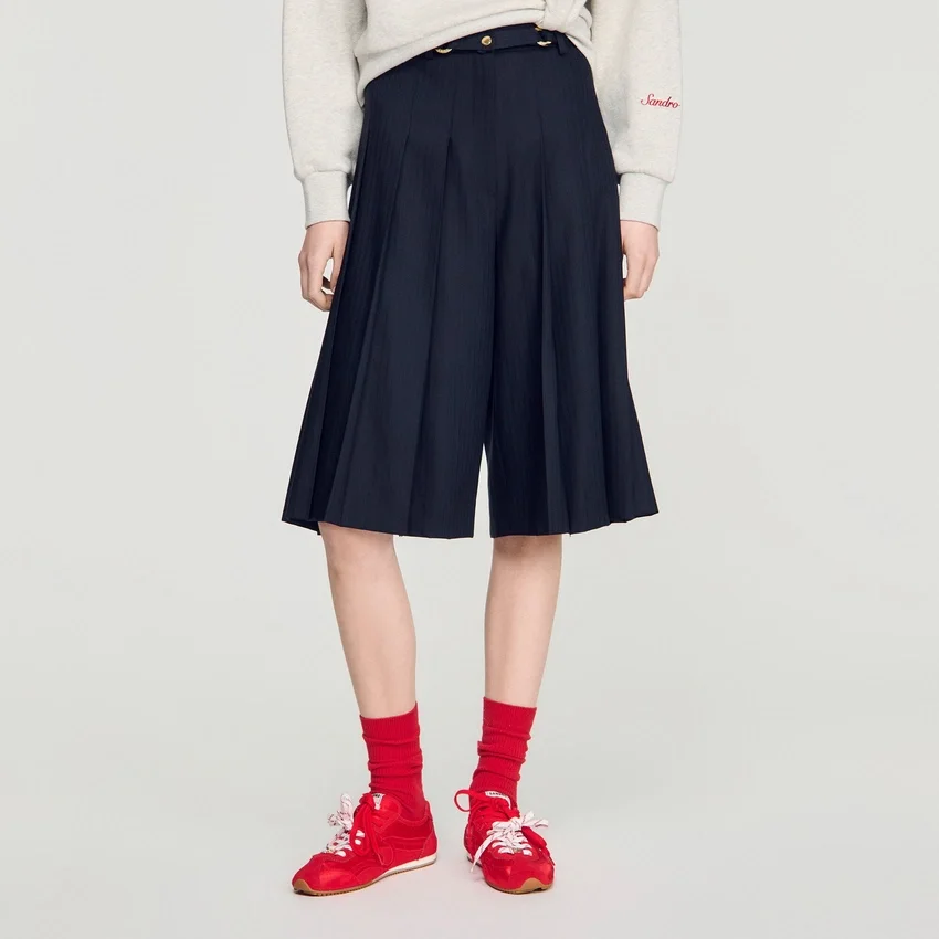 Long pleated wool shorts Long pleated wool shorts