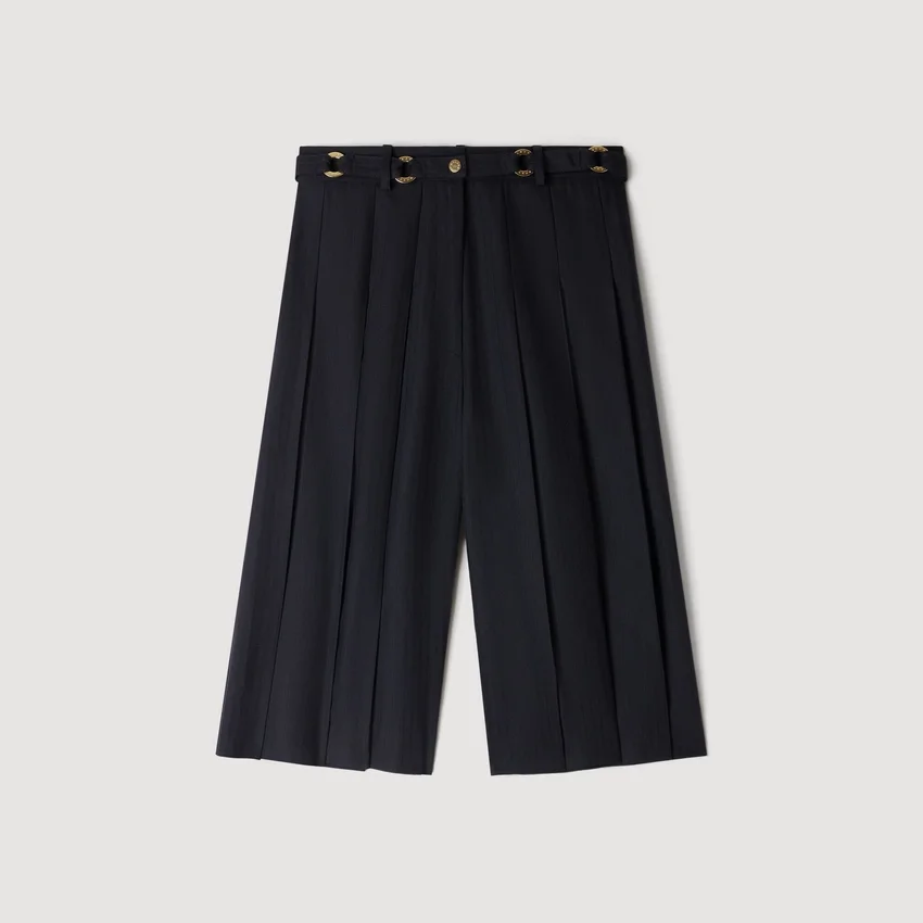 Long pleated wool shorts Long pleated wool shorts