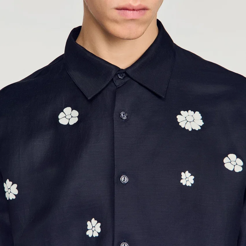 Loose-fit floral shirt Loose-fit floral shirt