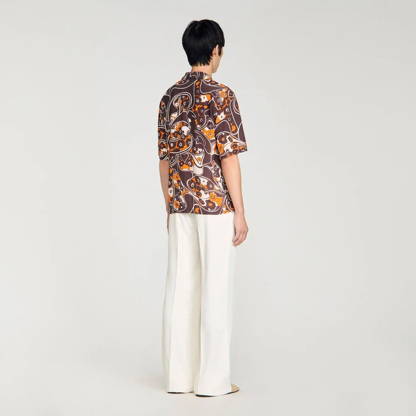 Loose-fit print shark collar shirt Loose-fit print shark collar shirt