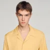 Loose-fit shark collar shirt Loose-fit shark collar shirt