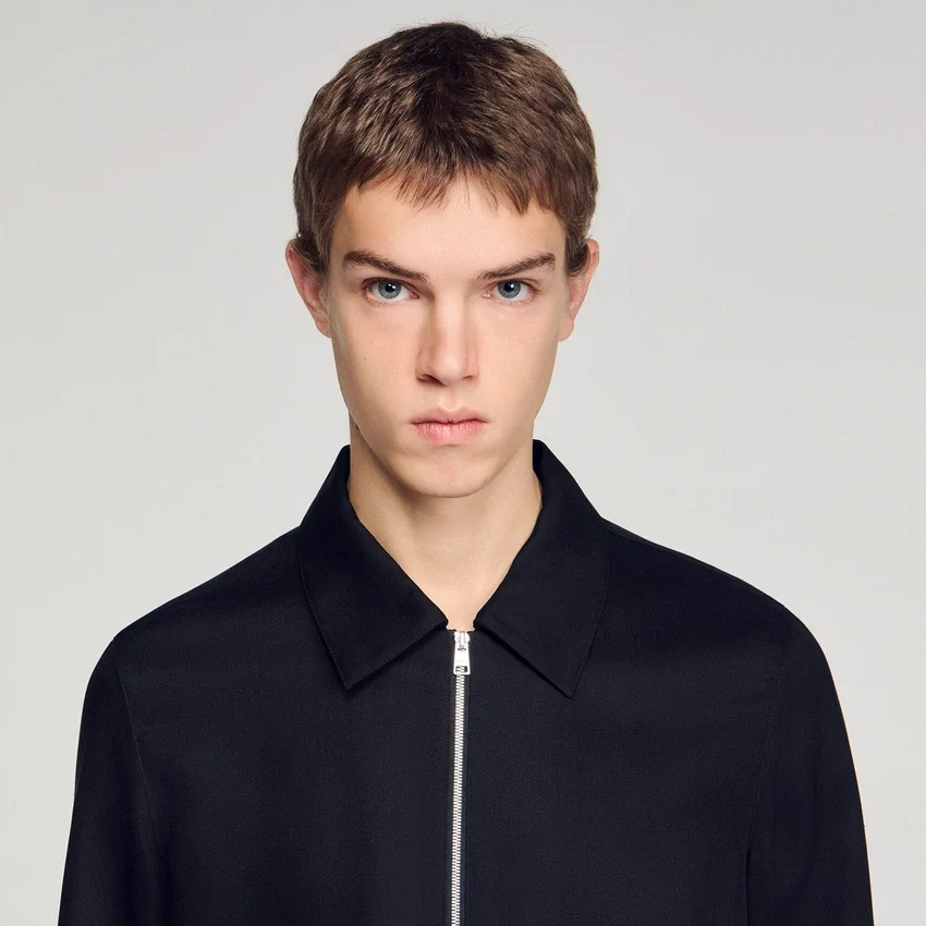 Loose-fit zip-up shirt Loose-fit zip-up shirt