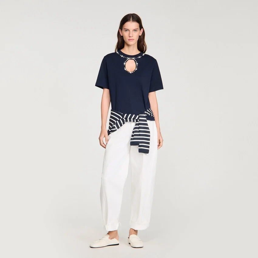 Rhinestone openwork T-shirt Rhinestone openwork T-shirt