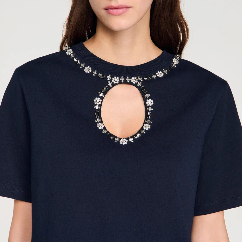 Rhinestone openwork T-shirt Rhinestone openwork T-shirt