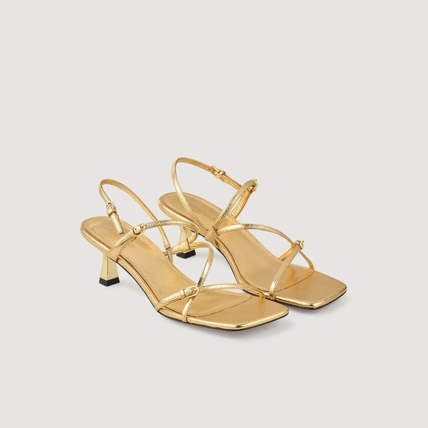 Sandals with straps Sandals with straps
