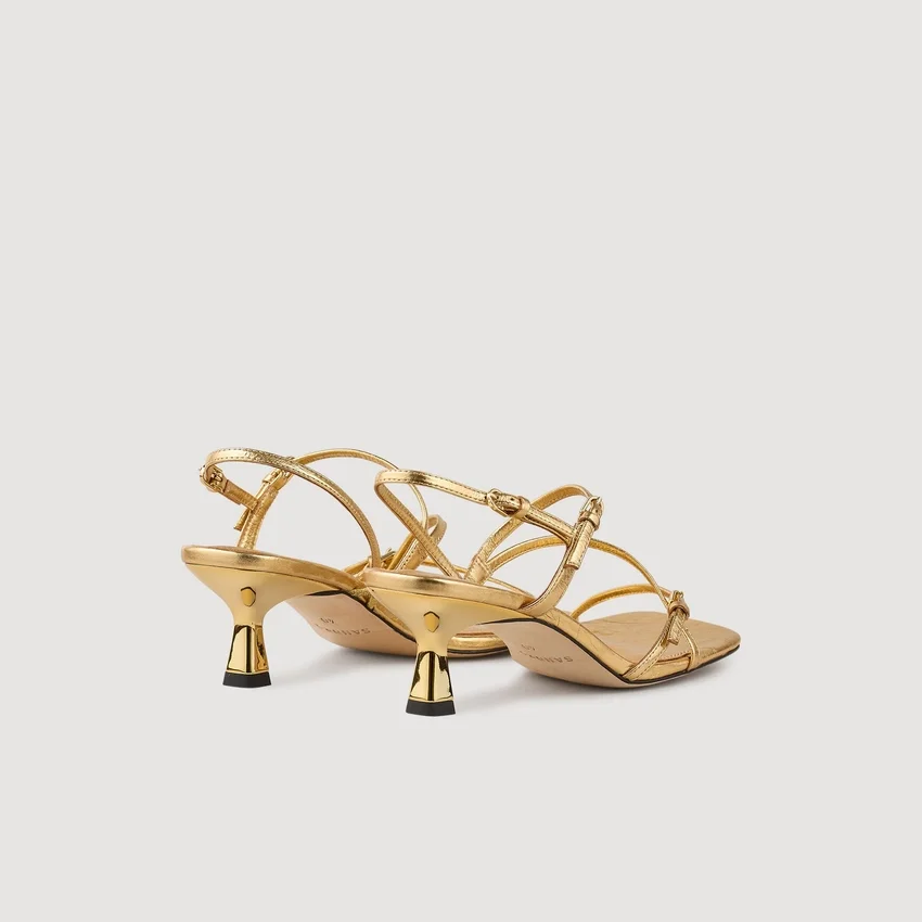Sandals with straps Sandals with straps