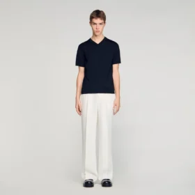 Short-sleeve V-neck T-shirt