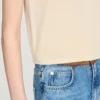 Sleeveless fine knit vest Sleeveless fine knit vest
