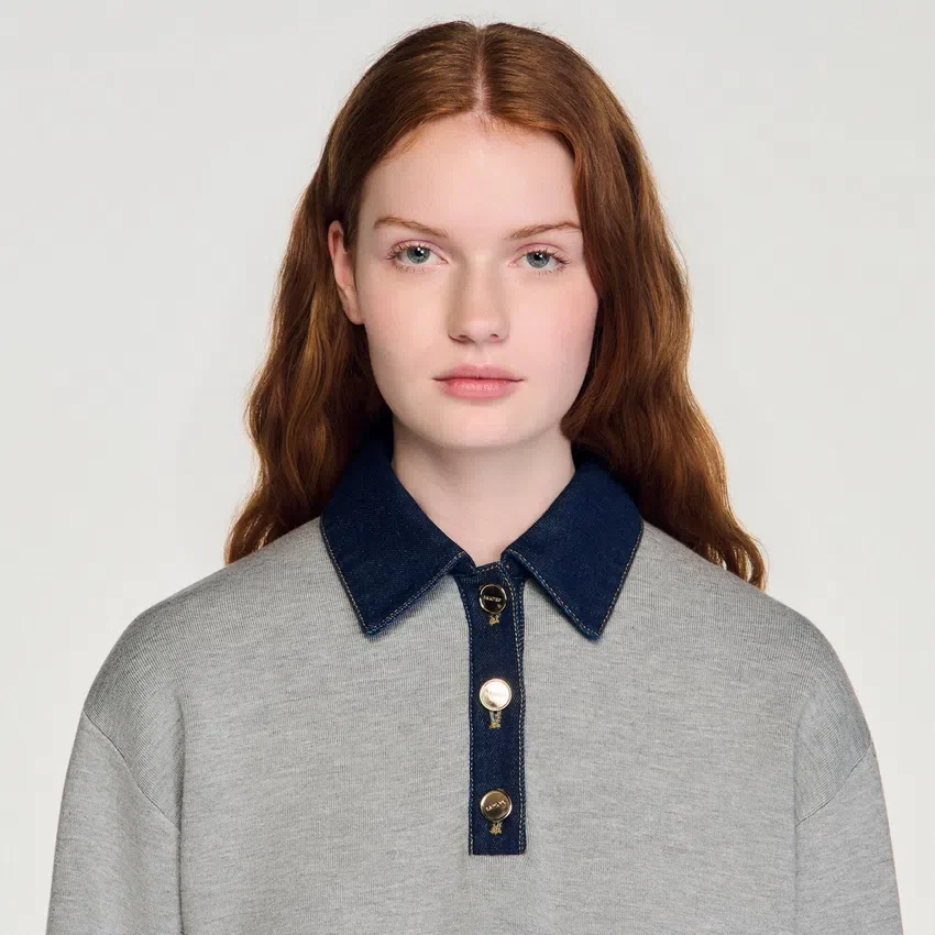 Sweater with denim collar Sweater with denim collar