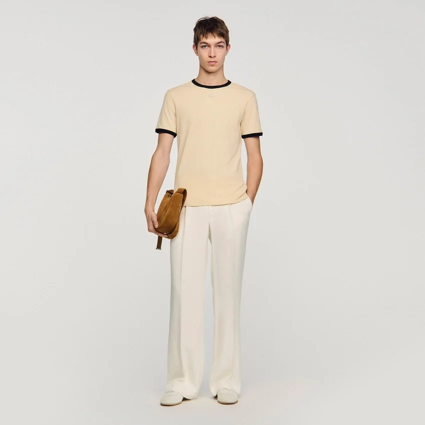 Two-tone patch T-shirt Two-tone patch T-shirt