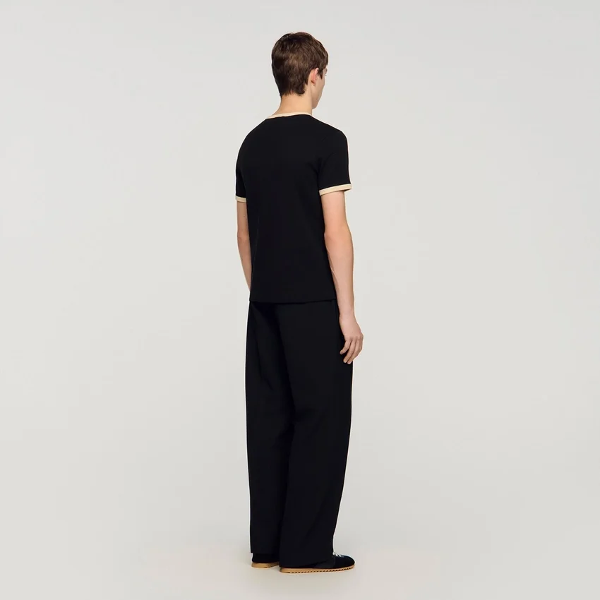 Two-tone patch T-shirt Two-tone patch T-shirt
